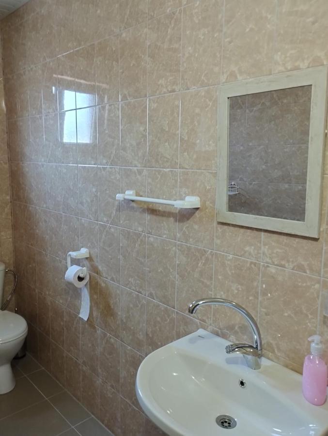 Alfa Guest Rooms With Parking Varna Bagian luar foto
