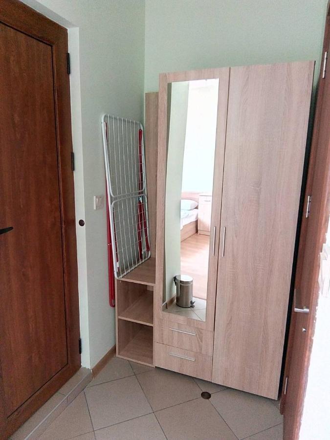 Alfa Guest Rooms With Parking Varna Bagian luar foto