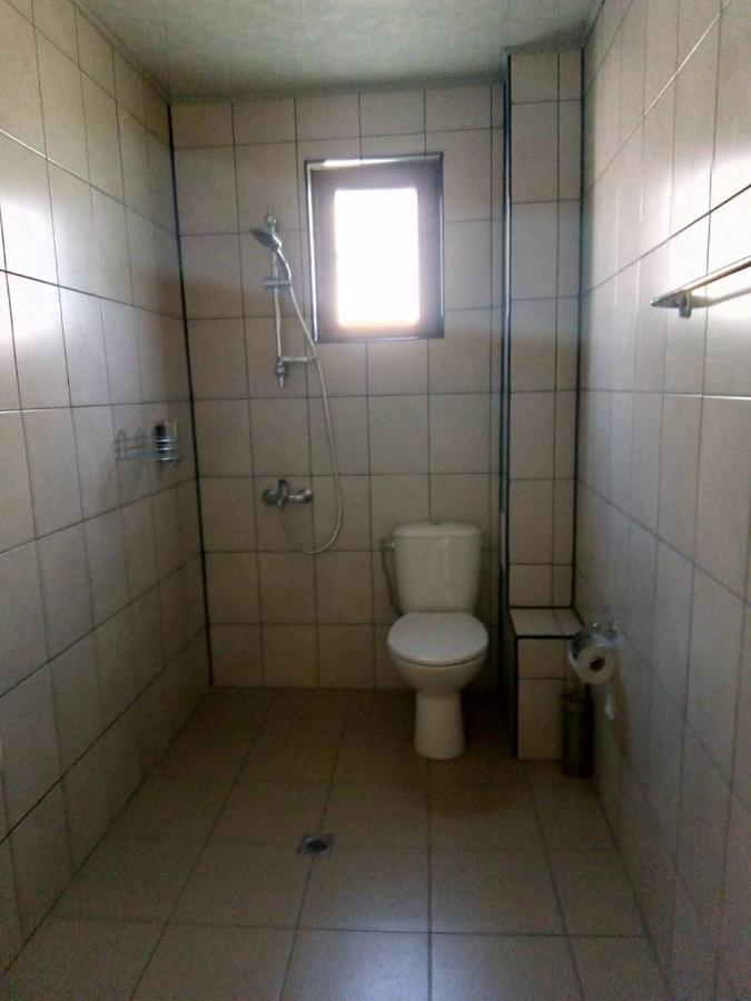 Alfa Guest Rooms With Parking Varna Bagian luar foto