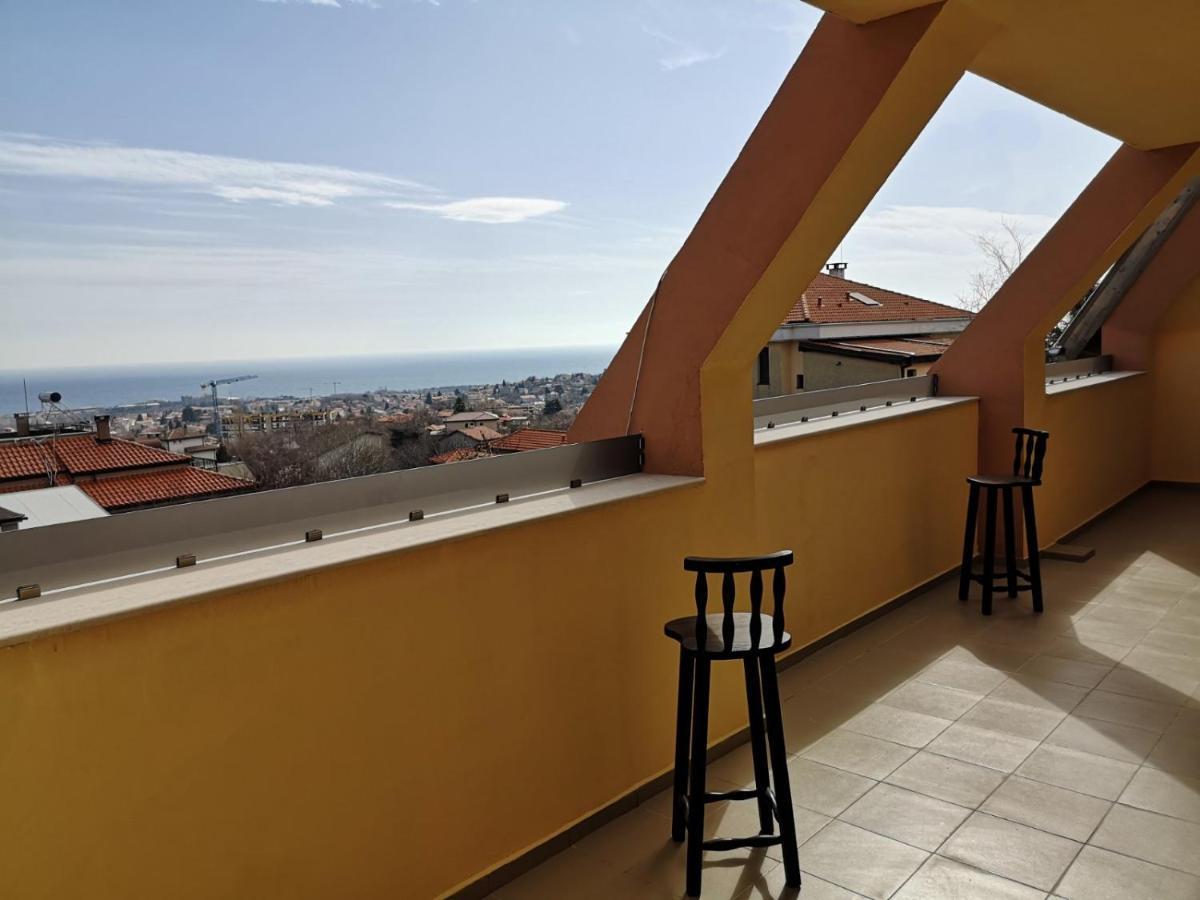 Alfa Guest Rooms With Parking Varna Bagian luar foto
